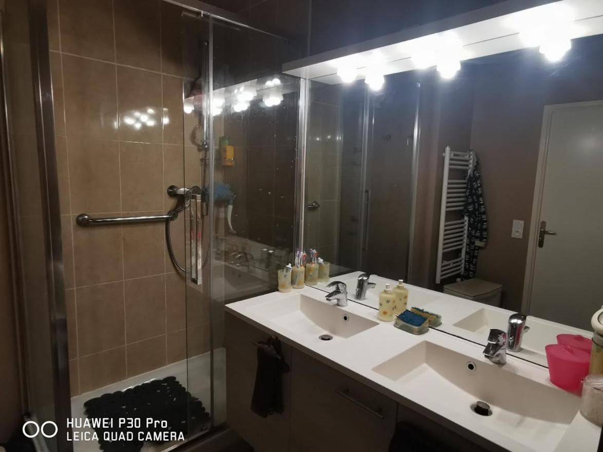 أولناي سو بوا Love Room Sexy Love Cosy Lib Proche Centre Gare A Pied المظهر الخارجي الصورة